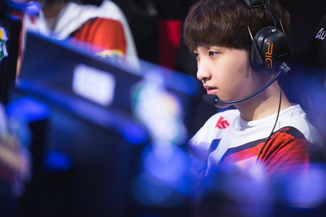 历史得分榜前十现役占三席：詹姆斯第一&KD第八&哈登第十