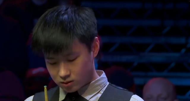 阿莫林：在曼联的一年多时间里真的很难，我在许多方面有改变