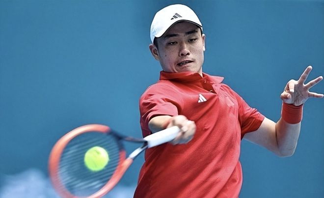 李强在致辞 李强在致辞