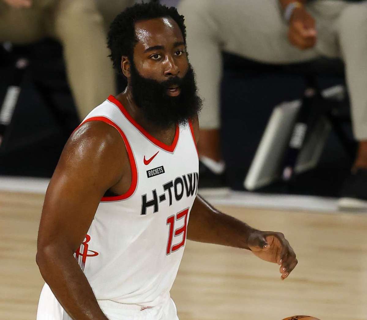 一代创造更 一代创造更